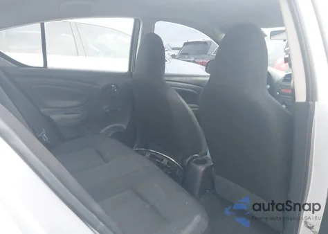 2015 Nissan Versa 1.6 S+ из США, поврежденный, VIN 3N1CN7AP4FL918819